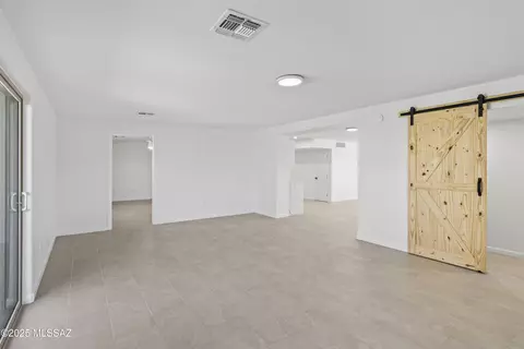 2525 E Warwick Vis, Tucson, AZ 85713 photo 12