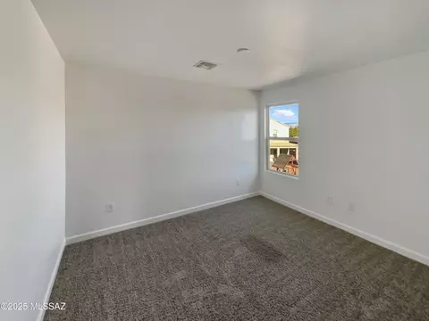 Bedroom - 12055 E Becker Dr, Vail, AZ 85641 photo 5 of 10