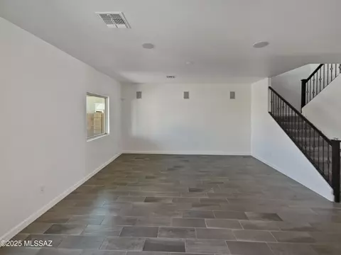 Living - 12055 E Becker Dr, Vail, AZ 85641 photo 2 of 4