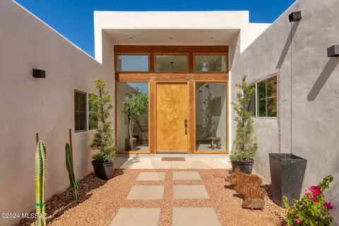 2625 E Clays Aly, Tucson, AZ 85716 photo 2