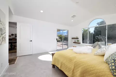Bedroom - 63671 E Cat Claw Ln, Saddlebrooke, AZ 85739 photo 3 of 7