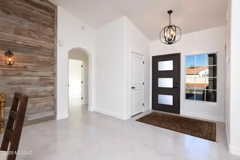 Entry Way - 63671 E Cat Claw Ln, Saddlebrooke, AZ 85739 photo 2 of 2