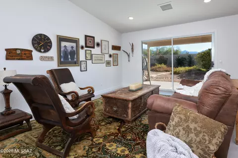 Living - 63671 E Cat Claw Ln, Saddlebrooke, AZ 85739 photo 1 of 1