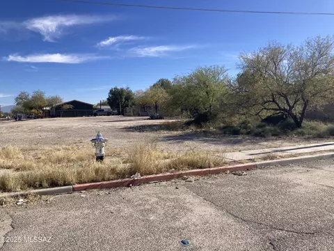 439 W 27th St, Tucson, AZ 85713