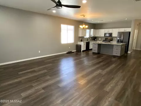 Living - 12884 E Red Iron Trl, Vail, AZ 85641 photo 3 of 3