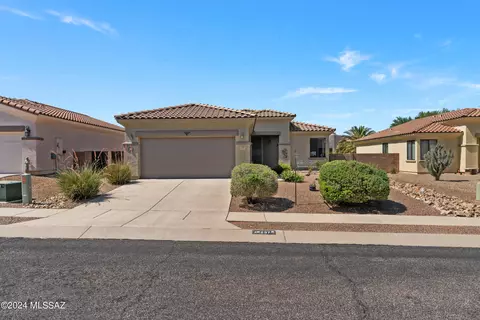 237 E Placita Del Petalo, Green Valley, AZ 85614