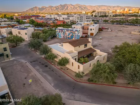 904 W Cushing St, Tucson, AZ 85745