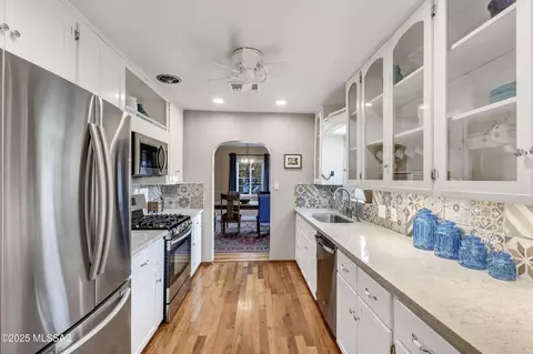 Kitchen - 2833 E Devon St, Tucson, AZ 85716 photo 1 of 2
