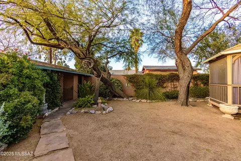 Exterior - 2833 E Devon St, Tucson, AZ 85716 photo 4 of 7