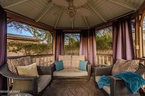 Exterior - 2833 E Devon St, Tucson, AZ 85716 photo 6 of 7