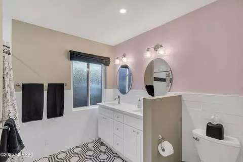 Bath - 2833 E Devon St, Tucson, AZ 85716 photo 2 of 8