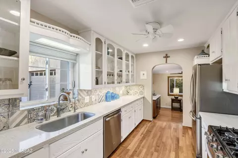 Kitchen - 2833 E Devon St, Tucson, AZ 85716 photo 2 of 2