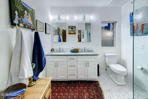 Bath - 2509 E 3rd St, Tucson, AZ 85716 photo 3 of 4