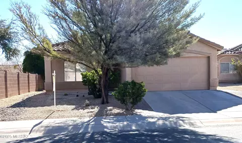 8894 N Morning Breeze Dr, Tucson, AZ 85743