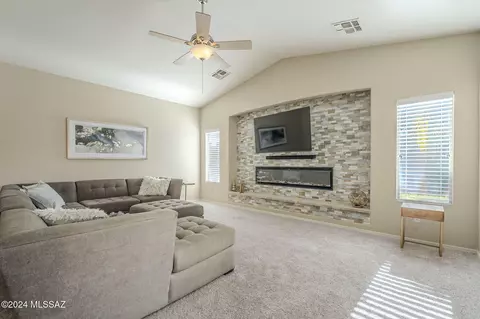 7798 E Whileaway Pl, Tucson, AZ 85750 photo 12