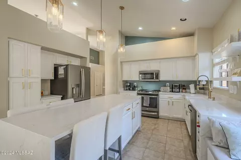 7798 E Whileaway Pl, Tucson, AZ 85750 photo 10