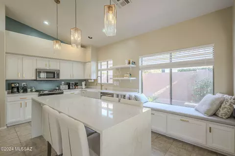 7798 E Whileaway Pl, Tucson, AZ 85750 photo 8