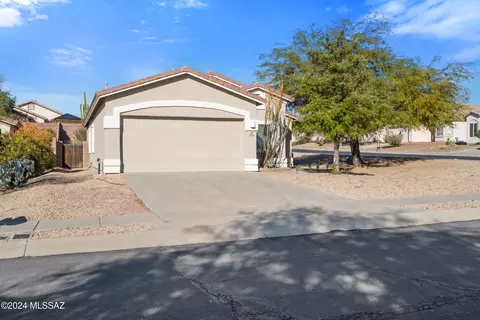 5540 W Sunset Vista Pl, Marana, AZ 85658