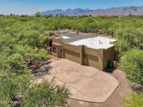 1825 N Wentworth Rd, Tucson, AZ 85749