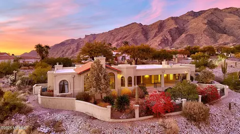 6020 N Pinchot Rd, Tucson, AZ 85750