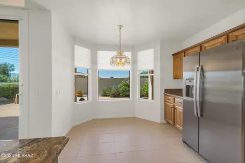 Kitchen - 37086 S Ridgeview Blvd, Saddlebrooke, AZ 85739 photo 2 of 6