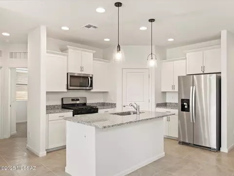 Kitchen - 12526 E Remi Dr, Vail, AZ 85641 photo 2 of 6