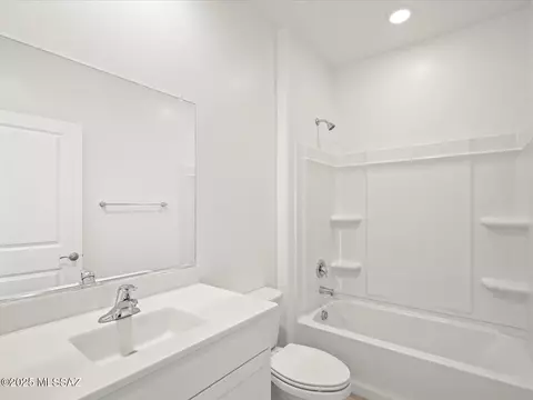 Bath - 12526 E Remi Dr, Vail, AZ 85641 photo 1 of 6