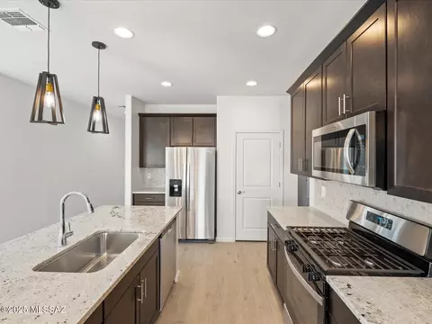 Kitchen - 12511 E Remi Dr, Vail, AZ 85641 photo 3 of 6