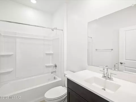 Bath - 12511 E Remi Dr, Vail, AZ 85641 photo 1 of 4