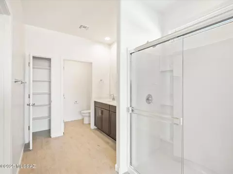 Bath - 12511 E Remi Dr, Vail, AZ 85641 photo 2 of 4