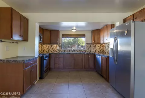 5631 E 4th St, Tucson, AZ 85711 photo 5