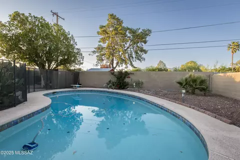 5631 E 4th St, Tucson, AZ 85711 photo 17