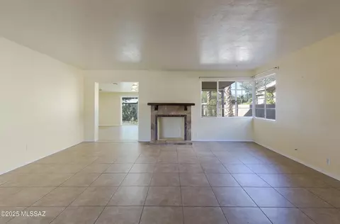 5631 E 4th St, Tucson, AZ 85711 photo 8