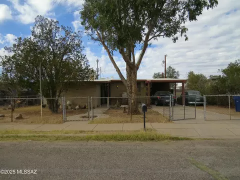 4133 E Bryant Pl, Tucson, AZ 85711