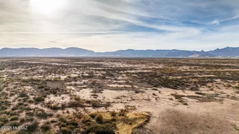 20 E Acres E Silver Lining Ln, Pearce, AZ 85625 photo 9