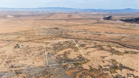 20 E Acres E Silver Lining Ln, Pearce, AZ 85625 photo 4