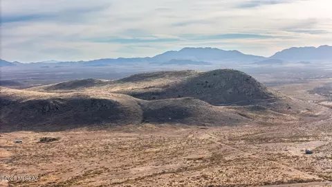 20 E Acres E Silver Lining Ln, Pearce, AZ 85625