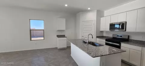 Other - 709 W Wilkinson St, Vail, AZ 85641 photo 2 of 14