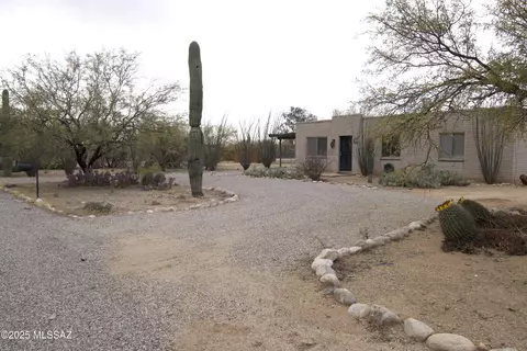 8845 N Marathon Dr, Tucson, AZ 85704