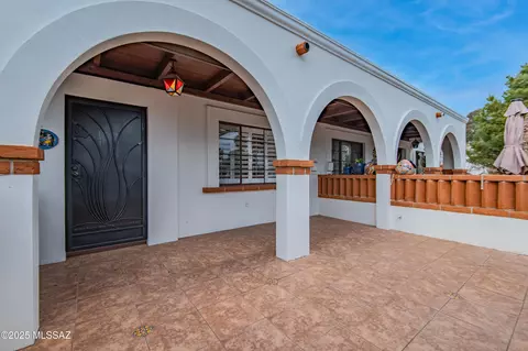 176 S Paseo Pena #C, Green Valley, AZ 85614