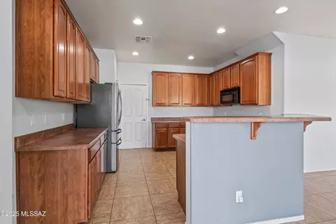 6861 S Harrier Loop, Tucson, AZ 85756 photo 9