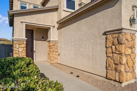6861 S Harrier Loop, Tucson, AZ 85756 photo 2