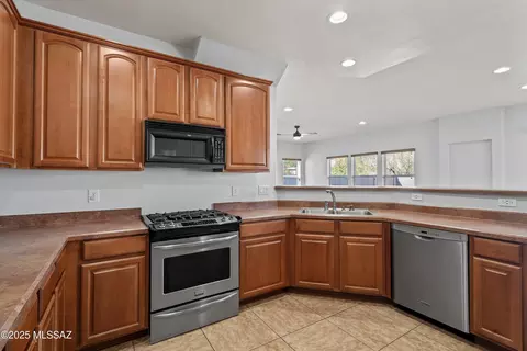 6861 S Harrier Loop, Tucson, AZ 85756 photo 12