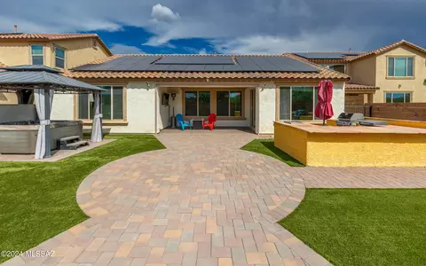 5758 S Clonmellon Ave, Tucson, AZ 85747