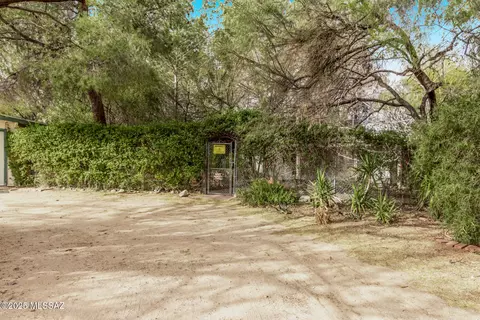 Exterior - 13530 E Garigans Gulch, Vail, AZ 85641 photo 11 of 12