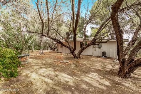 Exterior - 13530 E Garigans Gulch, Vail, AZ 85641 photo 9 of 12