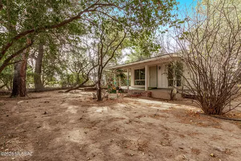 Exterior - 13530 E Garigans Gulch, Vail, AZ 85641 photo 3 of 12
