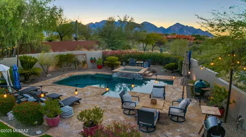 12252 N Cloud Ridge Dr, Oro Valley, AZ 85755