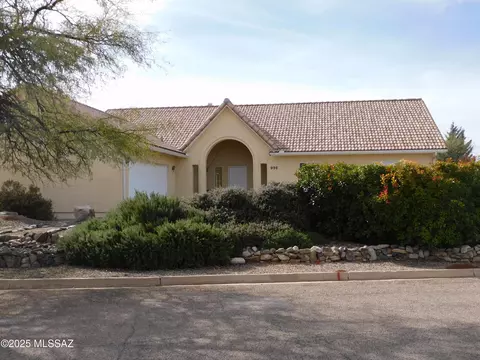 996 E Geneva St, Pearce, AZ 85625