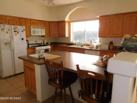 Kitchen - 996 E Geneva St, Pearce, AZ 85625 photo 1 of 5